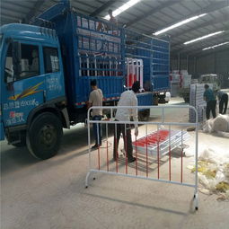 專業(yè)供應(yīng)市政鐵馬隔離欄與展會活動護(hù)欄，量大從優(yōu)，提供專業(yè)設(shè)計服務(wù)
